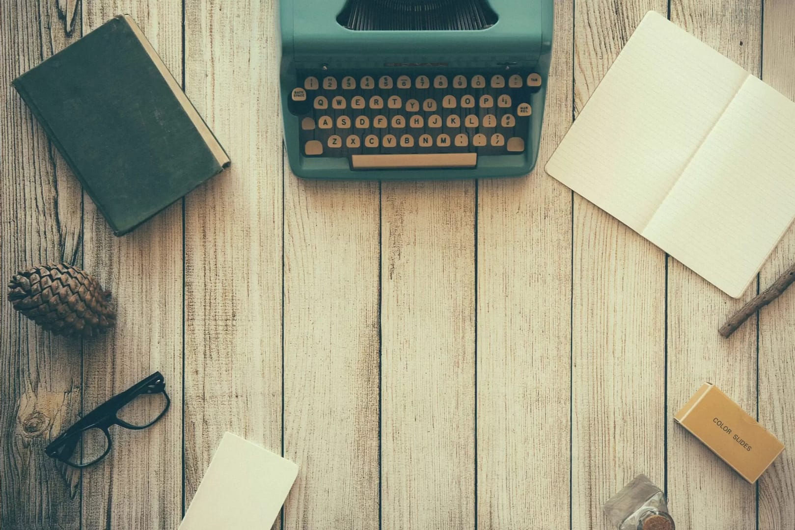 typewriter for blog writing